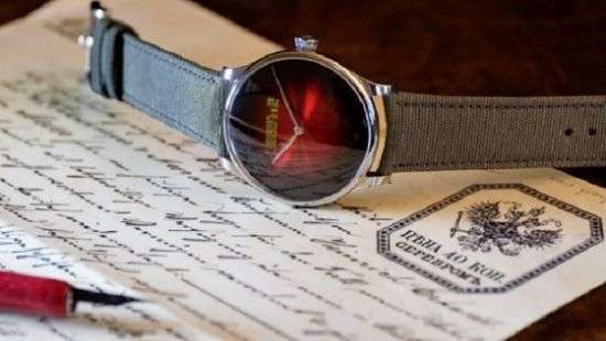 Швейцарцы сделали часы в честь Октябрьской революции - ФОТО