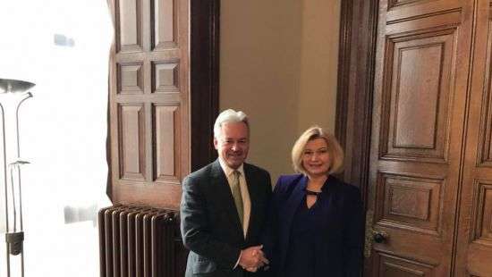 Украина начала добиваться безвиза с Великобританией