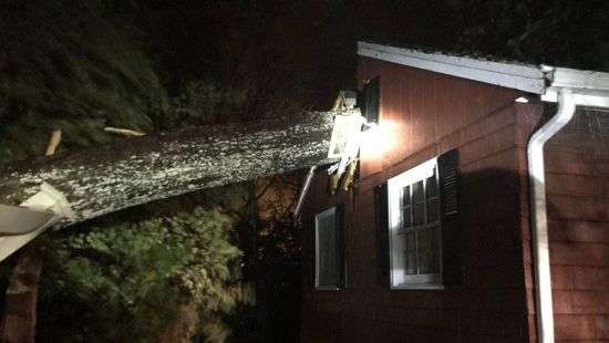 В США ураган оставил без света почти 1 млн человек