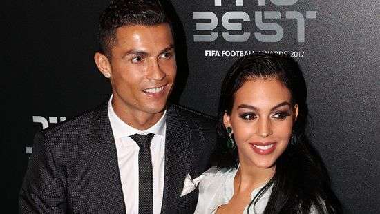 Футболист Криштиану Роналду рассекретил пол и имя будущего ребенка (ФОТО)