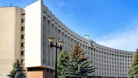 Жители Ивано-Франковска поддержали две петиции за импичмент Порошенко