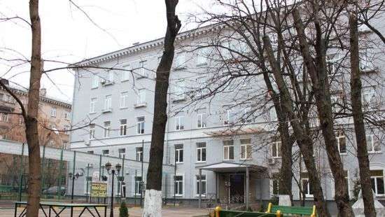 В колледже Москвы ученика и преподавателя зарезали электропилой