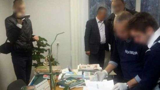 Директор ГП «Бохоницьке» на второй день работы попался на взятке