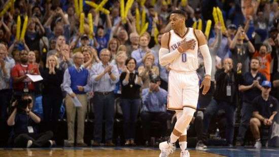 НБА. «Оклахома» переиграла «Милуоки», «Лейкерс» берут верх над «Детройтом»