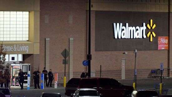 В США неизвестный стрелял в супермаркете, есть жертвы (видео)