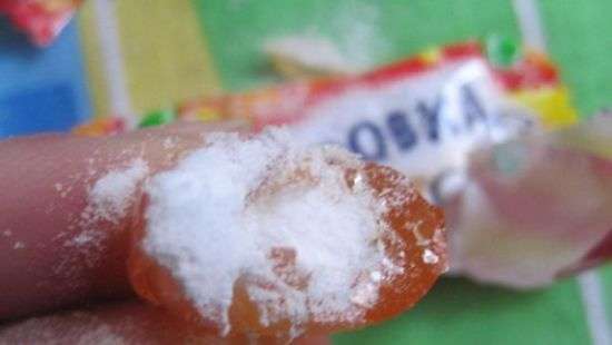 В США школьников угостили леденцами с кокаином: дети в реанимации