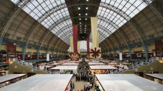 «Дух Рождества»: в Лондоне открылась грандиозная праздничная ярмарка (ВИДЕО)