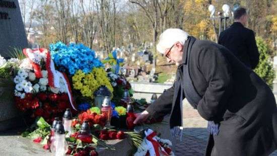 Глава МИД Польши устроил демарш во Львове