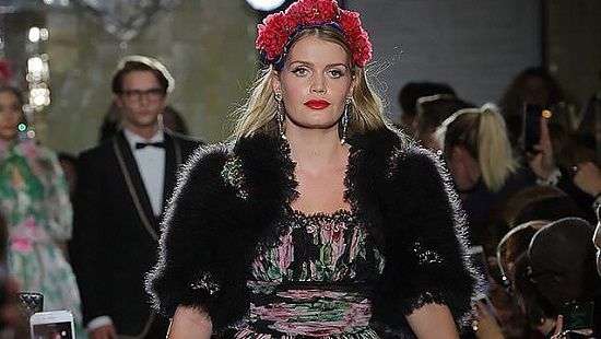 Племянница принцессы Дианы вышла на подиум фэшн-шоу Dolce & Gabbana в Лондоне (ФОТО)