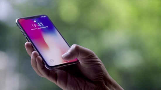 В аэропорту Одессы изъяли партию  iPhone X на миллион