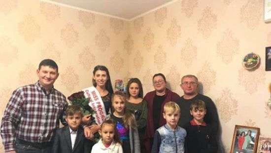 Украинка победила во Всемирном эволюционном конкурсе красоты
