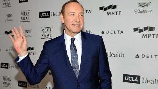 Кевин Спейси уходит из кино после скандала с сексуальными домогательствами