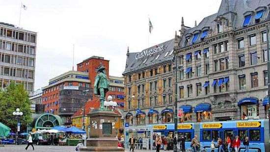 В Осло пешеходов от атак террористов защитят тяжелые вазоны с цветами