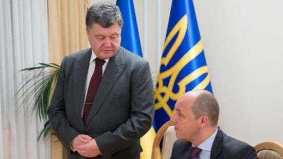 Порошенко попросил отозвать законопроект об антикоррупционном суде