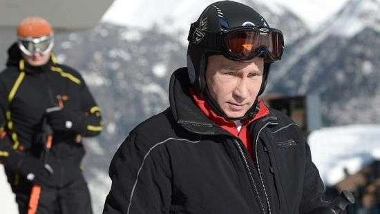 На Южном Урале поставили бронзовый памятник Путину - ФОТО