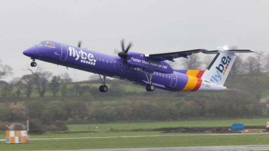 Отказало шасси: в Ирландии самолет совершил аварийную посадку