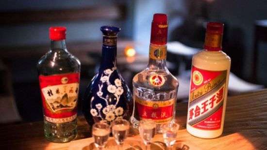 Китайцам предлагают купить пожизненный запас алкоголя