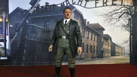 Воскового Гитлера убрали из музея Индонезии из-за любителей селфи