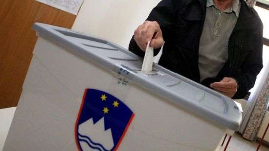 В Словении действующий глава страны борется с комиком за кресло президента