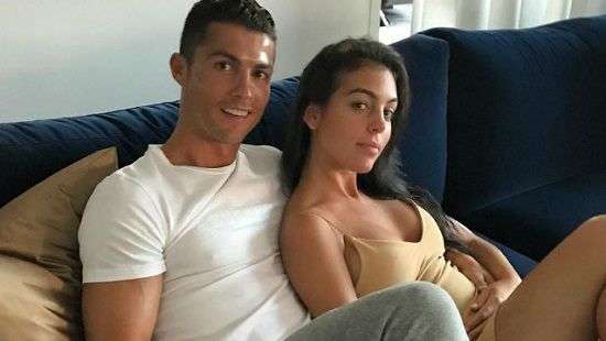 Звезда «Реала» Криштиану Роналду стал отцом в четвертый раз (ФОТО)