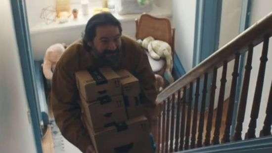 Американскую компанию обвинили в «убийстве духа Рождества» (ВИДЕО)