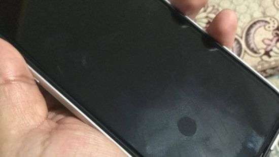 У iPhone X снова обнаружили дефекты