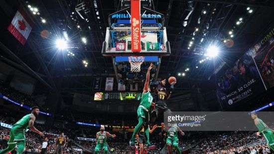 НБА. «Голден Стэйт» отыгрался и обыграл «Филадельфию», «Бостон» одержал 15 триумф кряду