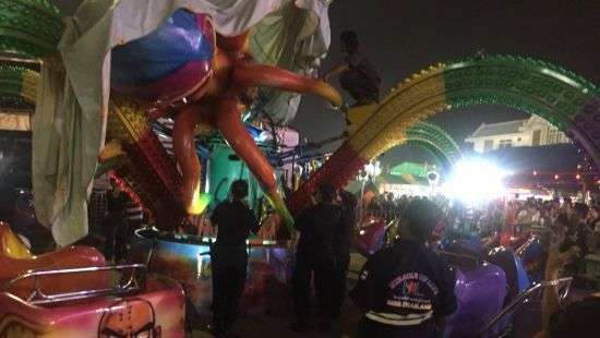 В Таиланде обрушилась карусель, пострадали 15 человек (ФОТО)