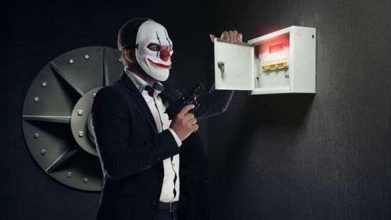 В Кении грабители полгода рыли туннель для ограбления банка