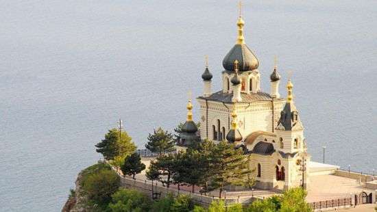 Церковь расширила список грехов: селфи, соцсети, ЭКО, коррупция