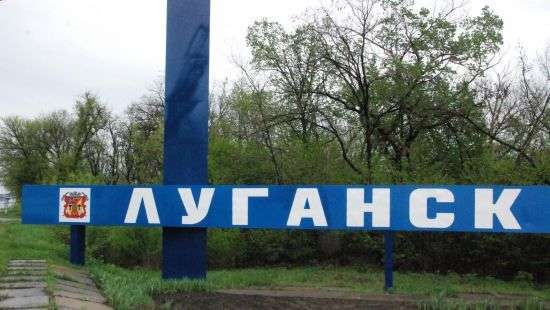 Боевики вывезли из Луганска в Россию всю наличку