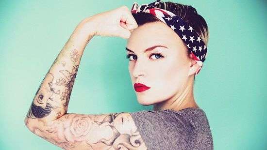 Феминисток будут отличать по запаху