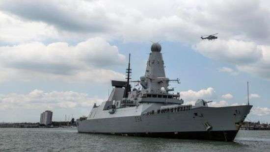 Новый британский эсминец за 1 млрд фунтов сломался в Персидском заливе