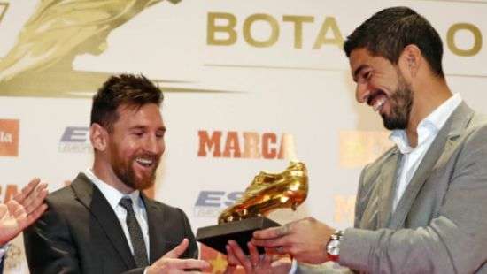 Месси в четвертый раз вручили «Золотую бутсу»