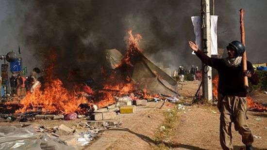 Протесты в Пакистане: сотни пострадавших, есть погибшие