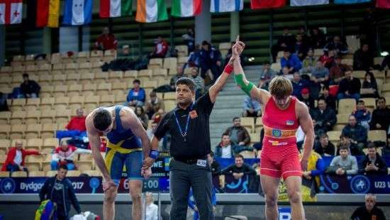 Украинские борцы выиграли восемь медалей на ЧЕ