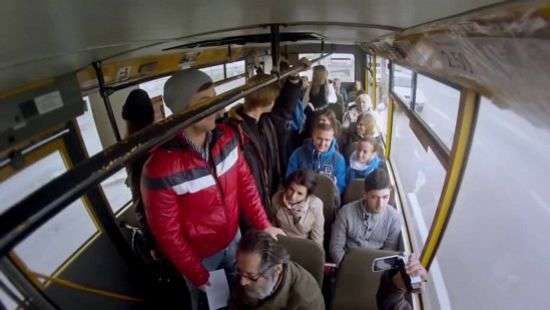 Чем опасна езда в общественном транспорте, рассказали специалисты