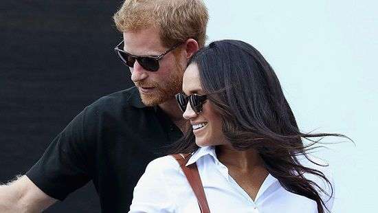 Меган Маркл и принц Гарри принимают поздравления с официальной помолвкой (ФОТО)