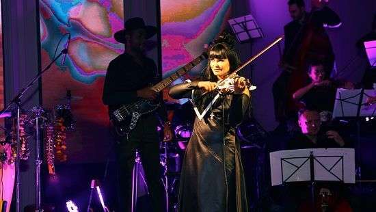 Ассия Ахат вручила «Грэмми» украинским селебрити (ФОТО)