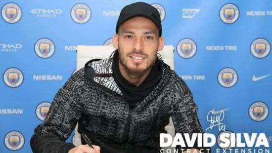 «Манчестер Сити» продлил контракт с основным хавбеком