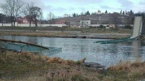 В Праге обрушился пешеходный мост