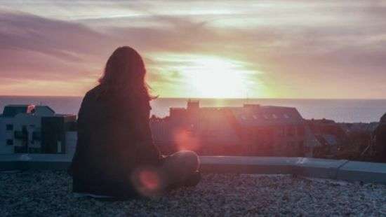 В США 13-летняя девочка совершила самоубийство из-за кривых зубов