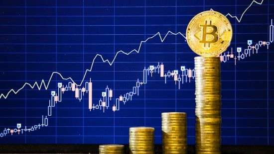 Bitcoin стал шестой валютой в мире по обороту