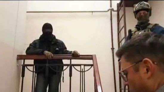 На Саакашвили надели наручники