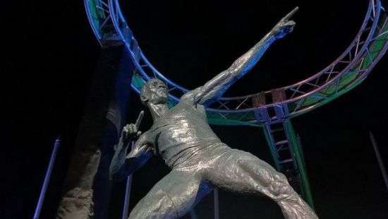 Лучшему спринтеру мира установили памятник