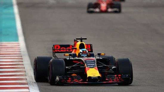 В Формуле 1 снизилось количество обгонов