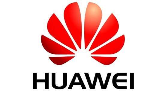 Huawei выпустит смартфон с тройной камерой