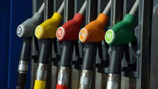 Стало известно, как изменятся цены на бензин до конца года