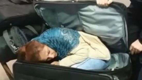 Грузин пытался ввезти в Турцию девушку в чемодане