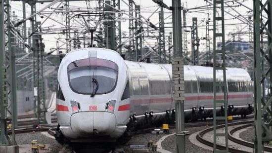 Запущенный сегодня в Германии скоростной поезд застрял в тоннеле